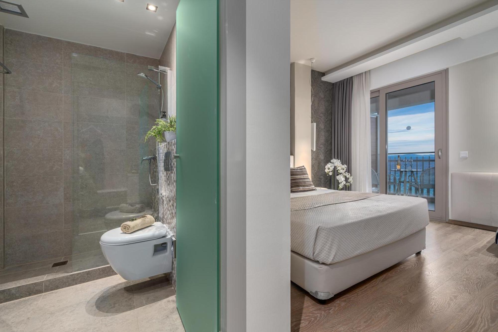 Premium Double or Twin Room Sea Front,1609313300:JPEG